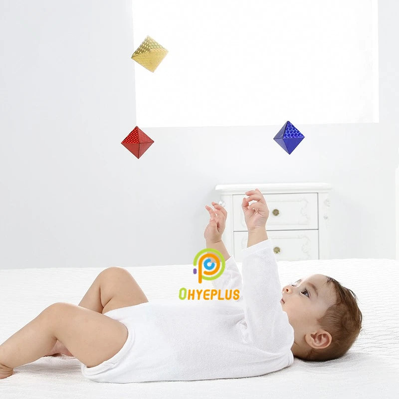 Set de Móviles Montessori: Munari, Octaedro y Bailarín – Juguetes Educativos para Estimulación Visual del Bebé